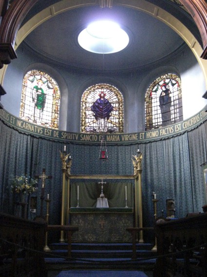 St Ninian, Whitby, apse
